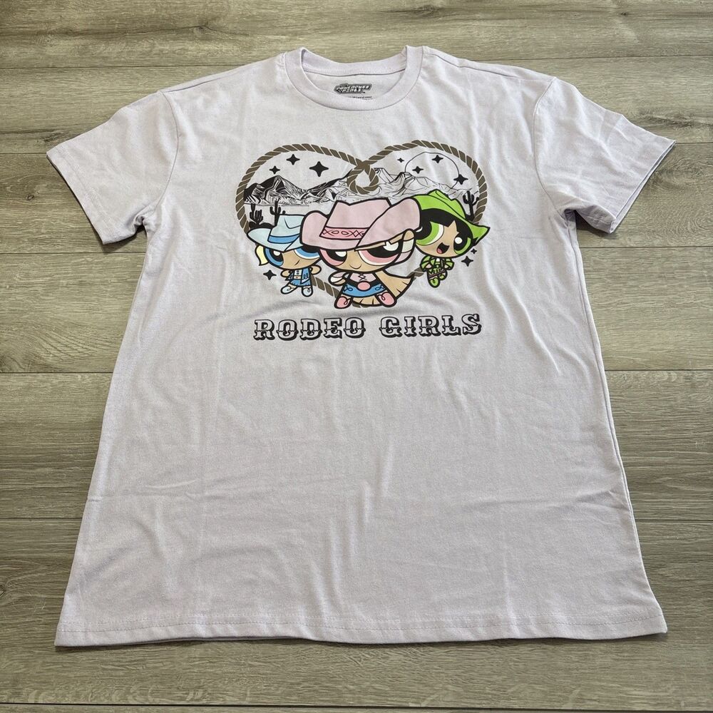NWOT The Powerpuff Girls Rodeo Girls CN Lilac Short Sleeve T Shirt Size Medium
